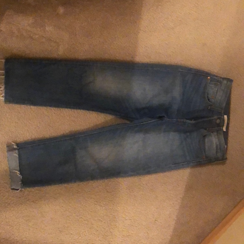 Barely worn Levi Wedgie Straight jean